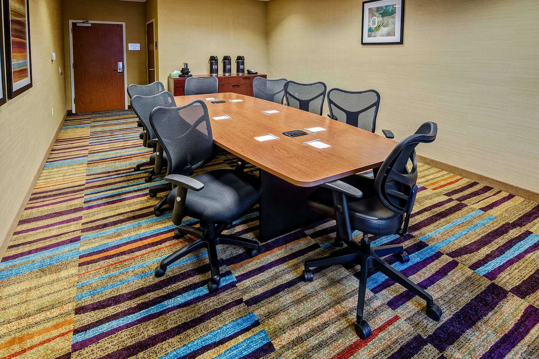Rswfs boardroom 0050 hor clsc